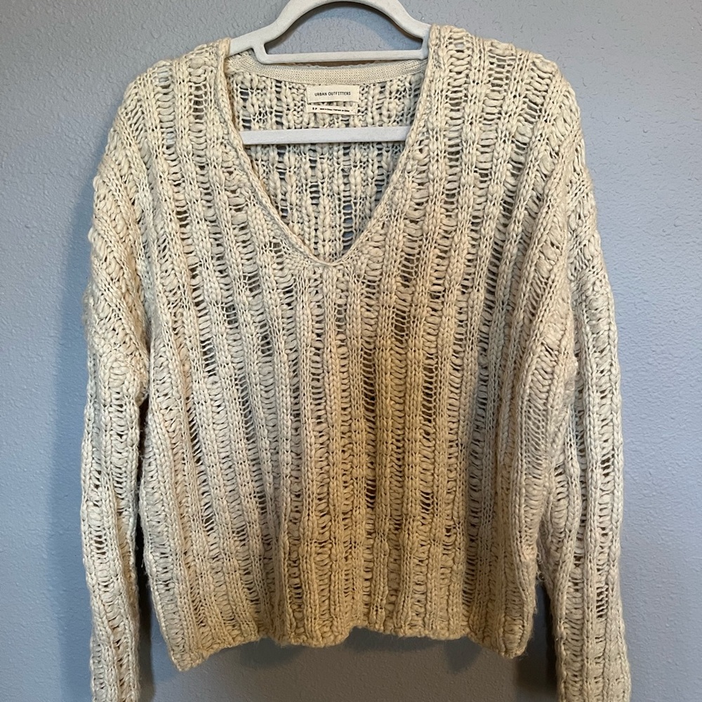 Urban Outfitters Creme Sweater. Size S.